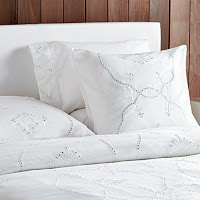 Things I Love Today: Embroidered Linens