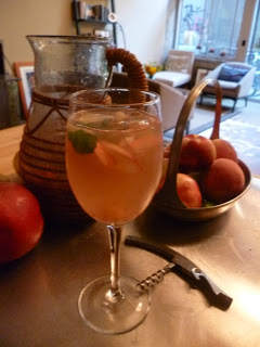 Recipe: White Peach Sangria