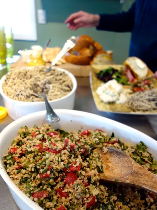 Weekly Dinner Party: Beach House Style