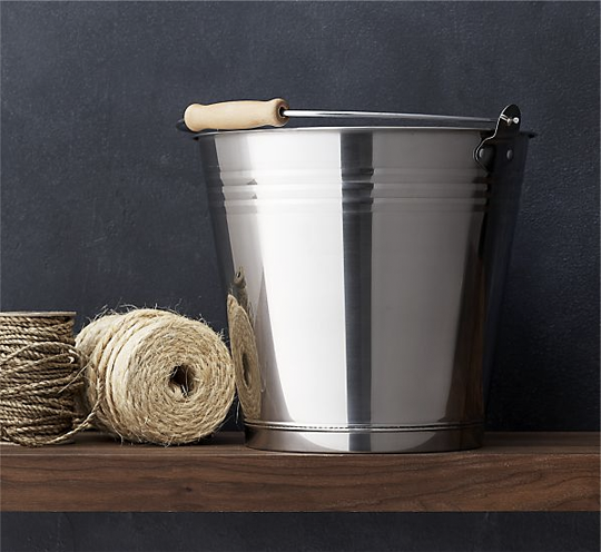 A Room-by-Room Checklist for Pre-Christmas Prep