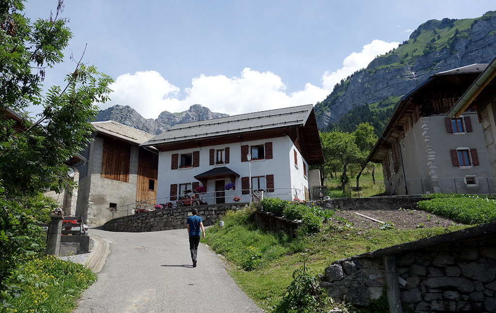 Hiking the french alps