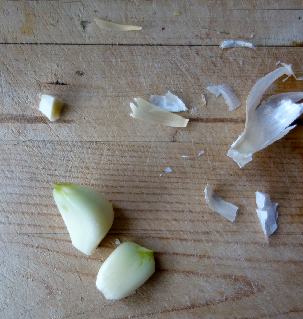 Crushed garlic
