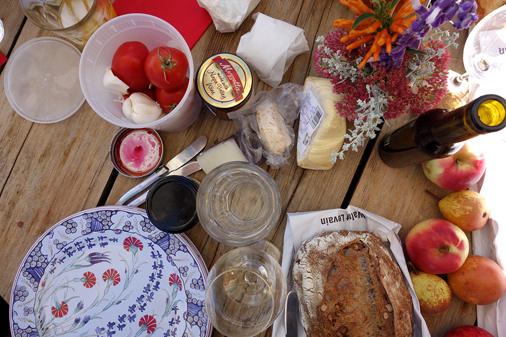 Supplies for a winery picnic