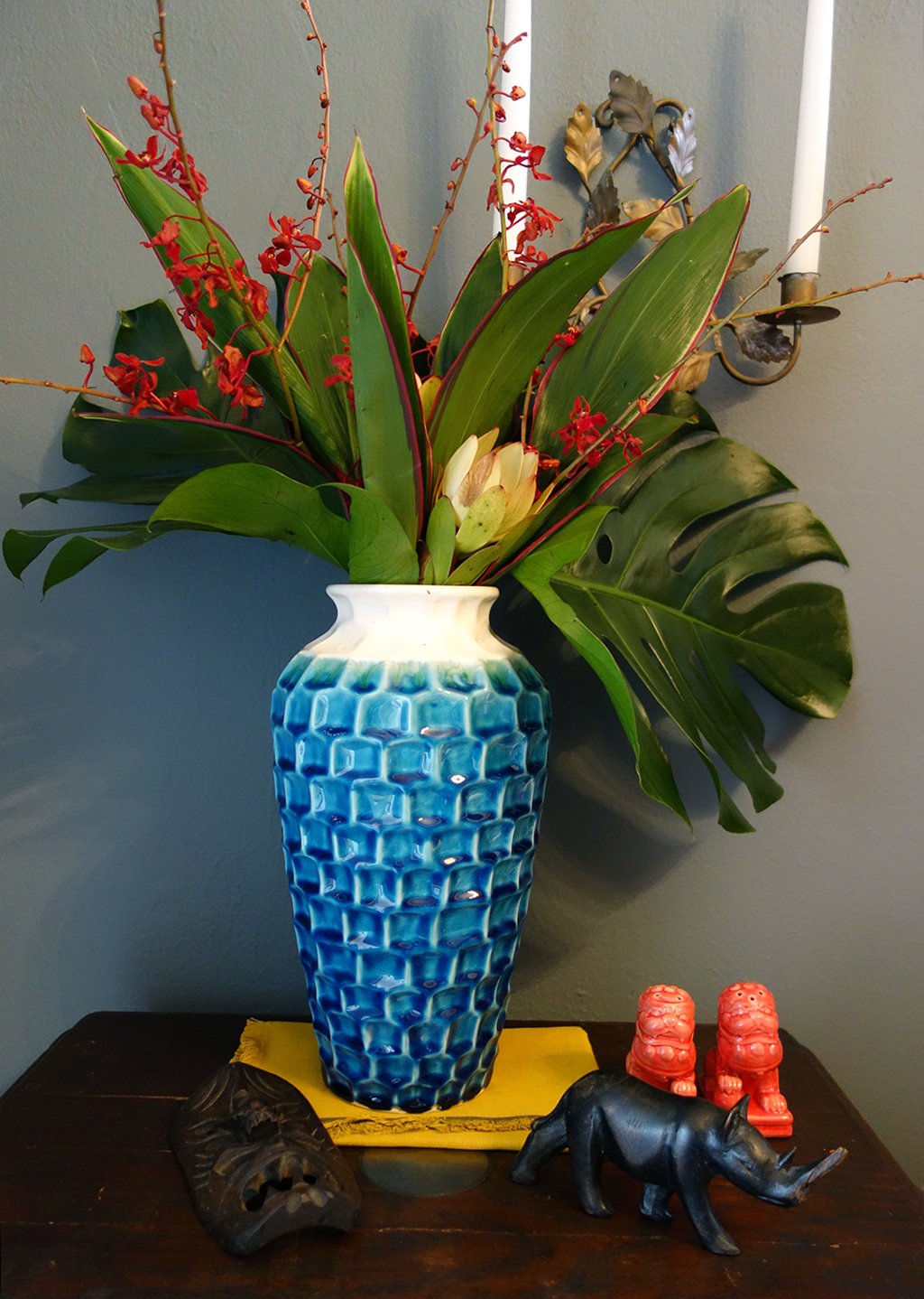Tropical flowers for African shower